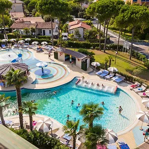 Mediterranee Family & Hotel